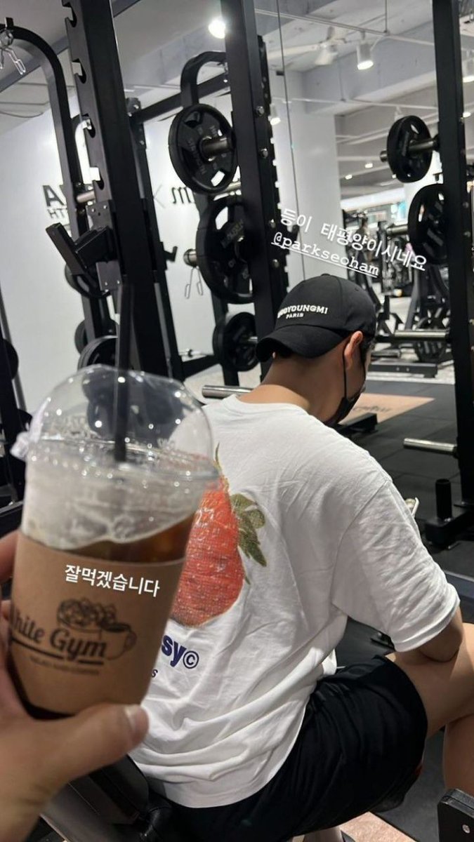 솸님별님 tweet media