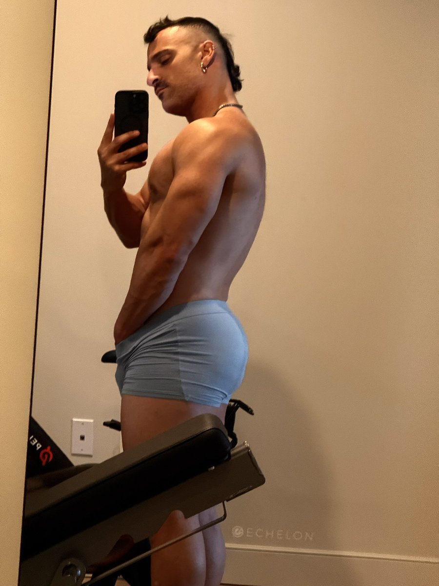 ranj789's tweet image. Not everything makes it to this page 😈 iykyk… DM me #trendingnow #fyp