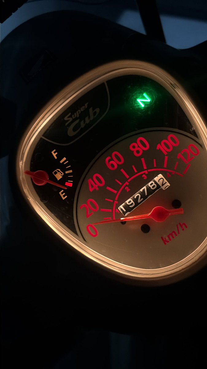 カイト tweet media