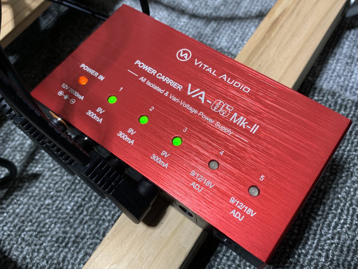 にえる tweet media