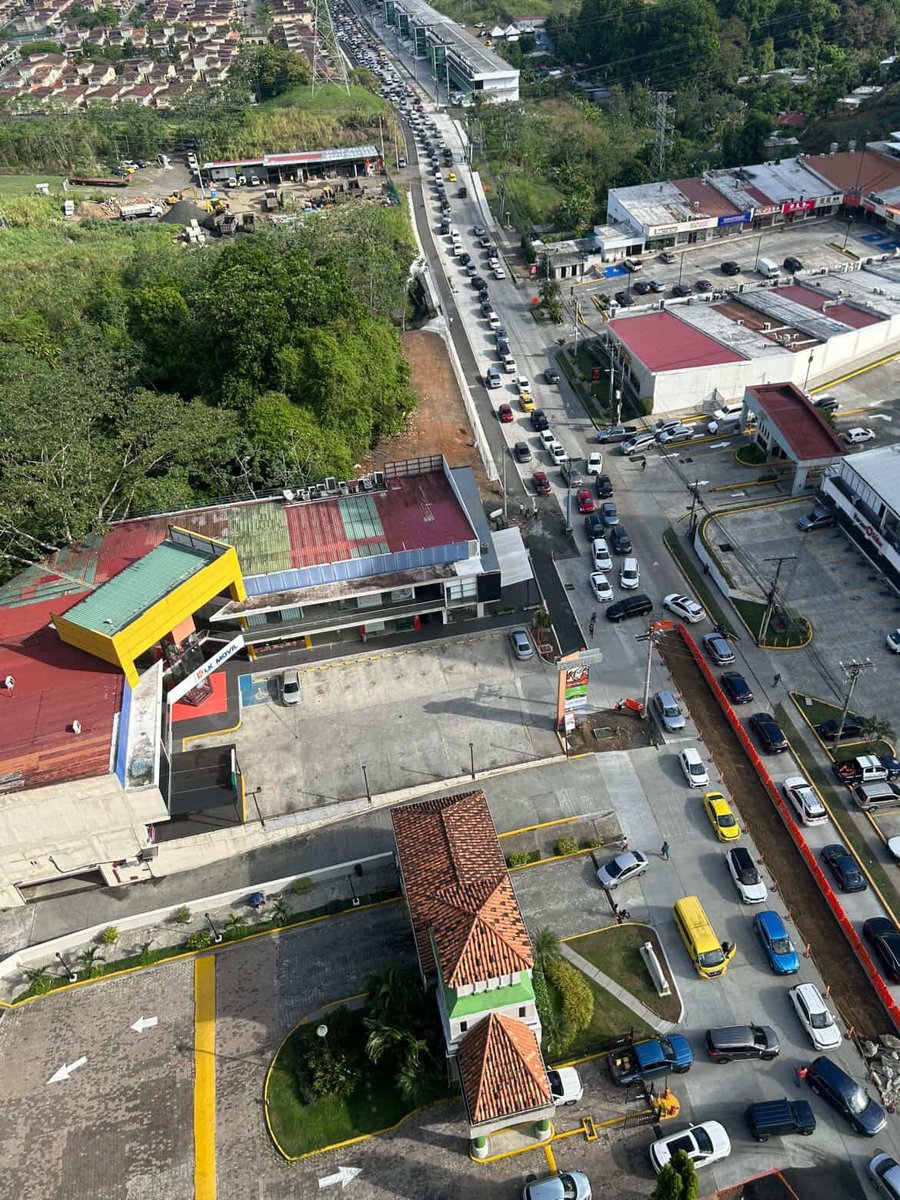 Tráfico Panamá tweet media