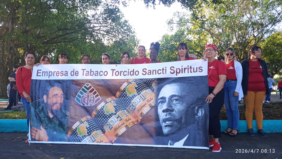 TabacoTorcidoSS's tweet photo. Hoy, en el 96 cumpleaños de #Vilma el pueblo de #Cabaiguán en especial, las mujeres, reafirmamos nuestro compromiso con la Revolución,seguidoras del legado de la eterna presidenta de la FMC.#SanctiSpíritusEnMarcha @GrupoTabacuba @DeivyPrezMartn1 @CancioYule59529  @Betty740314 https://t.co/aVBA3Zon1W