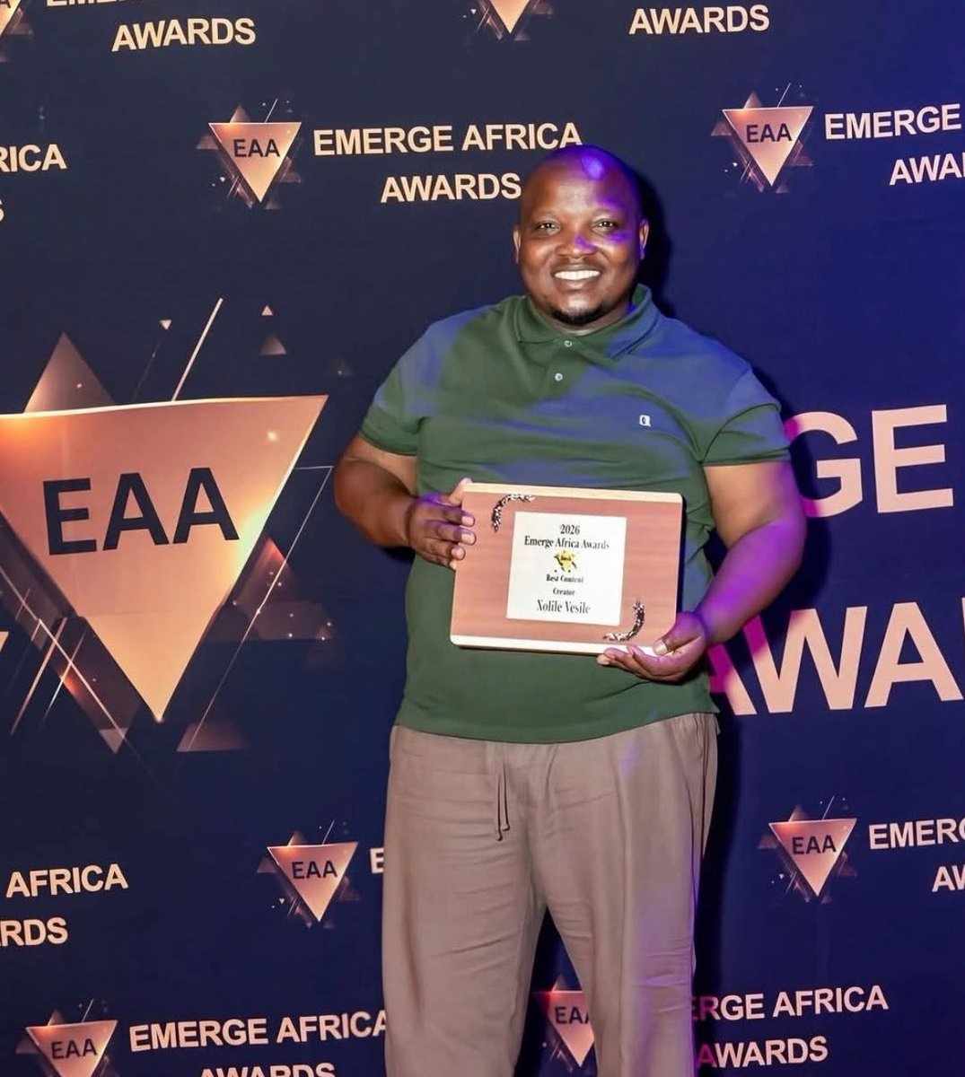 MaMhlanga Nompumelelo tweet media