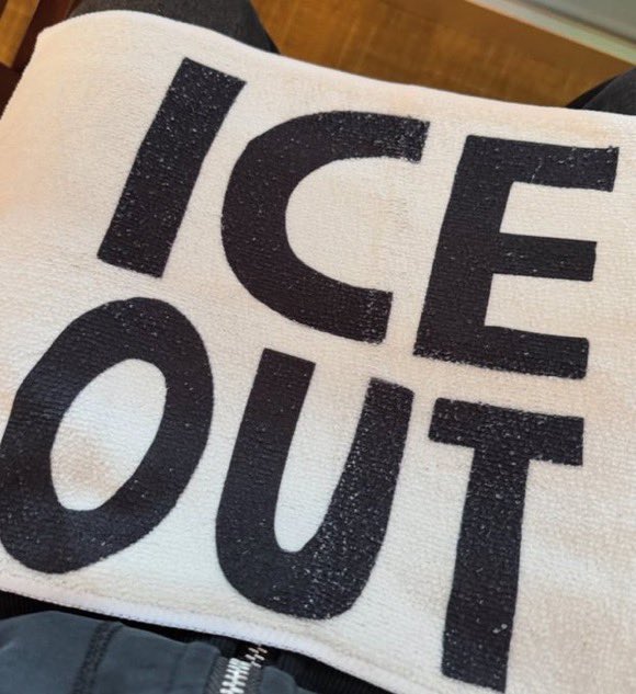 ThisIsKarolG's tweet image. KAROL G on saying ICE OUT:

"My team would kill me for saying 'ICE OUT'. But I'm willing to say it."