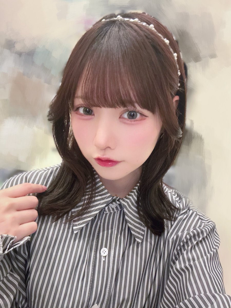 みおり tweet media