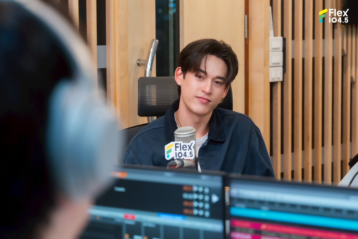 Flex 104.5 tweet media