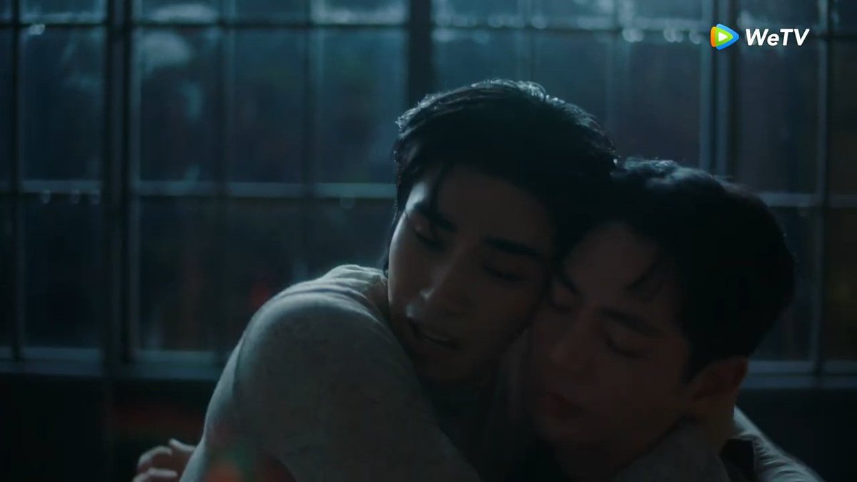 gui of silom 👮♂️ tweet media