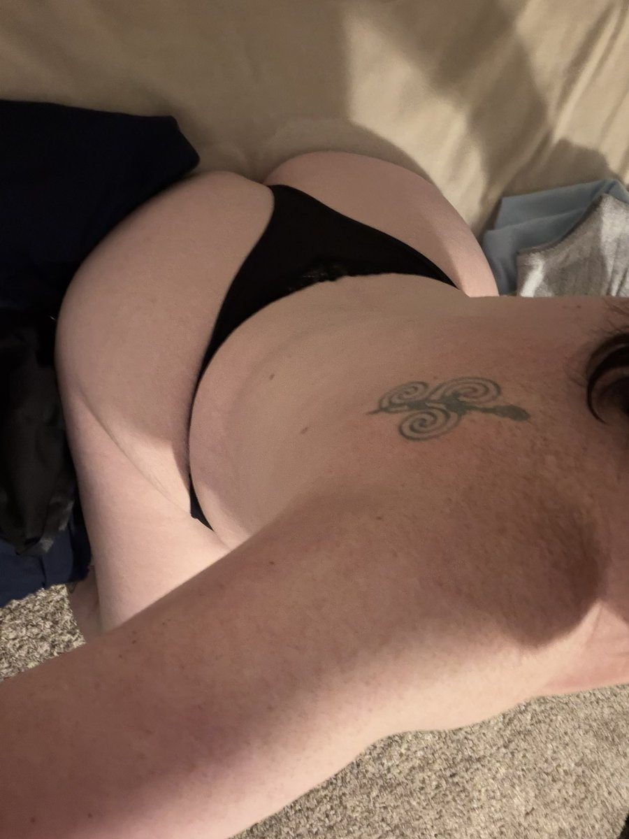 Daddys Submissive_Slut tweet media