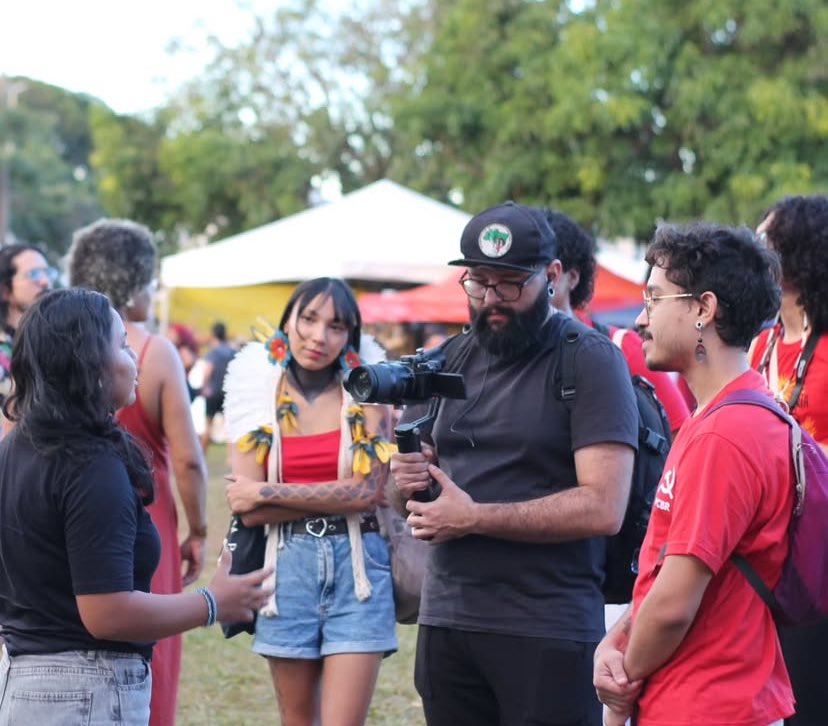 João tweet media