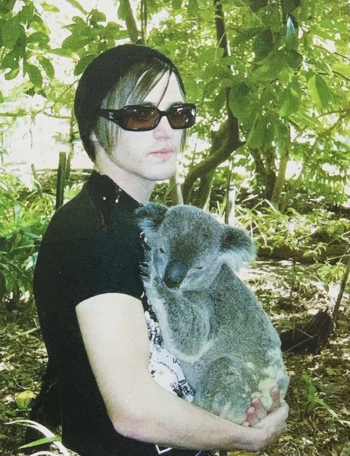 amy°-° (mcr nyc 8/9) tweet media