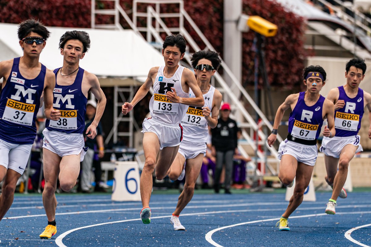 tn_track's tweet photo. 六大学対校800m 1'53"61

3(4)年連続1500mからのラストイヤー800！
なんとか8位で1点。そしてPB❤️‍🔥
めちゃくちゃ楽しかった。
4年間六大学に出れてよかったです。
残るは関カレ！！！

あと神奈川04世代で写真を撮ろうと集まってたら、すごく豪華になりました。
#可児くん関カレハーフおめでとう https://t.co/iNsUh3sLUM