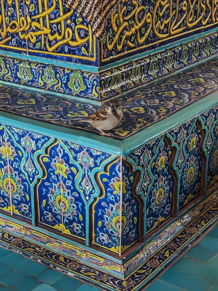 PulseAesthetic's tweet photo. Türk mavisi, Osmanlı mimârisi. Yeşil Türbe, Bursa. https://t.co/c1uhCDUVFg