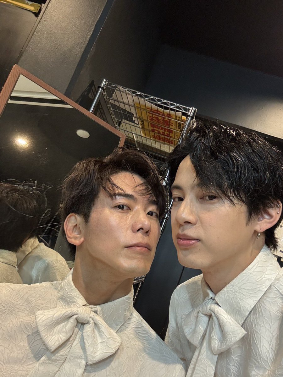 モナキ tweet media