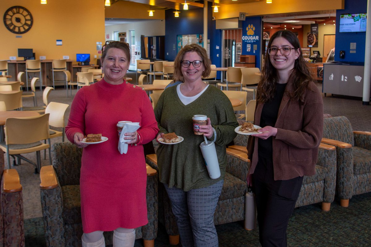 sunygcc's tweet photo. Coffee Cake Day is happening NOW in the Union!

Stop by before 11 to grab a slice and enjoy! https://t.co/L3EKgeu3LE