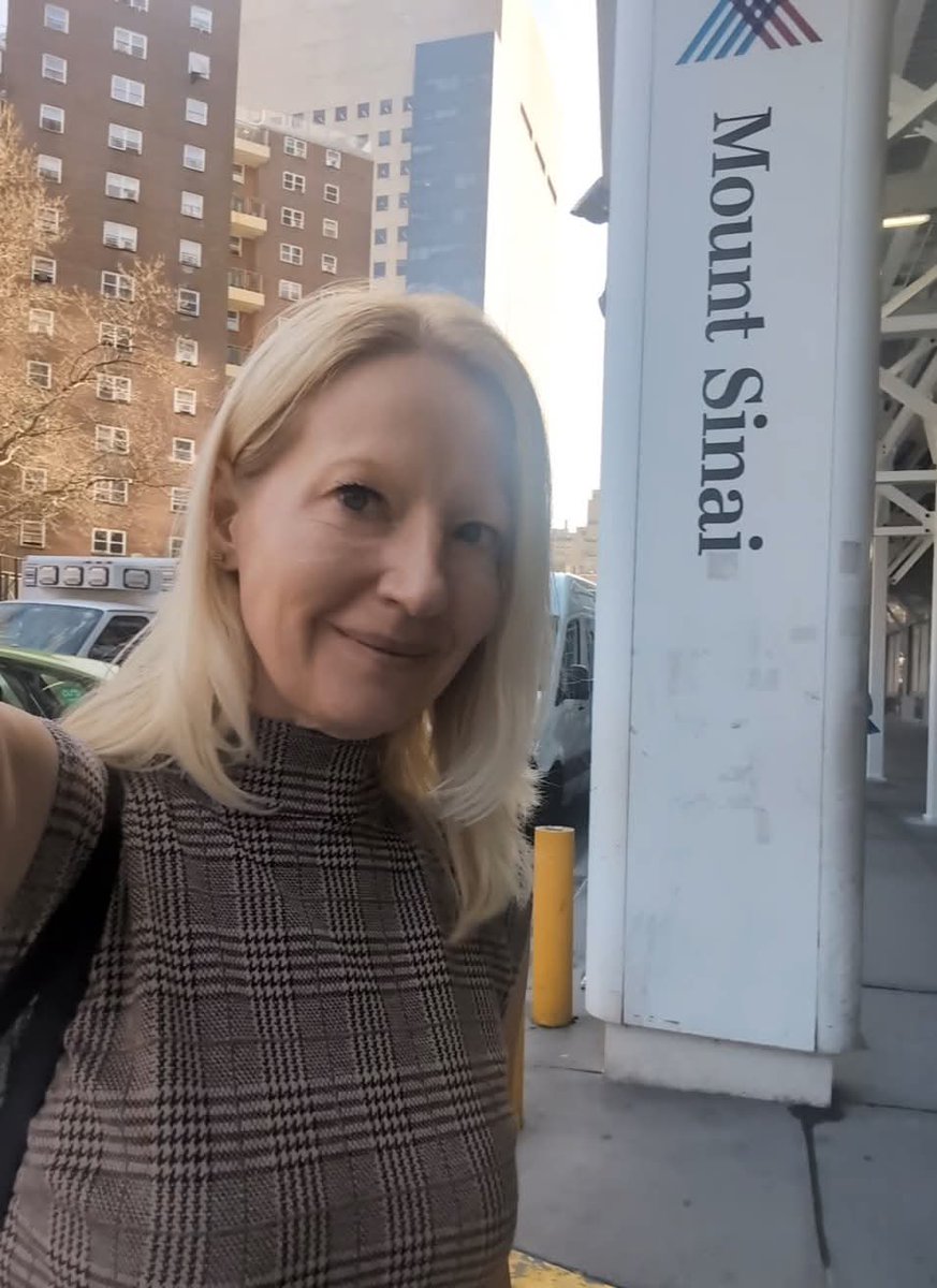 heatherfsmith's tweet photo. 🐢 Had a fantastic time visiting Mount Sinai University and giving a guest lecture on turtle evolution! 

Turtle evolution provides a unique window into the biology of skeletal form, function &amp; adaptation.
Thanks to Jeff Laitman for the warm welcome and to everyone who attended! https://t.co/4tBqxIclun
