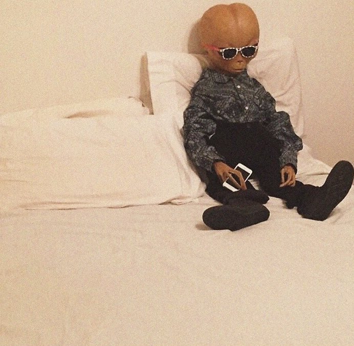 _Chrxnic_'s tweet photo. How I'll be waiting for Champions all day https://t.co/BC760hT0Yy