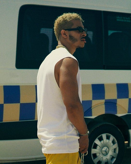 ما يتكلاشا ما يضارب مايلوح مزيكة رابر باش أخاي ديزي