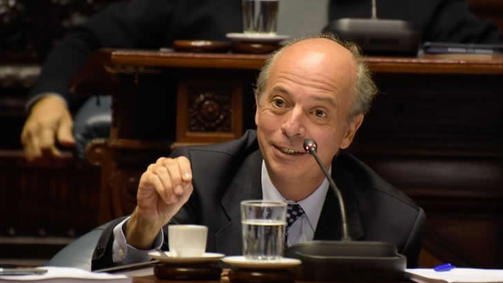 CCIUruguay's tweet photo. Dado el aumento de los casos en Uruguay, el Senador @JavierGarcia_Uy propuso durante la media hora previa de la sesión de ayer la creación de una Comisión Especial de Seguimiento al Antisemitismo @Parlamento_UY @SenadoUy https://t.co/SrZhkT4ilx