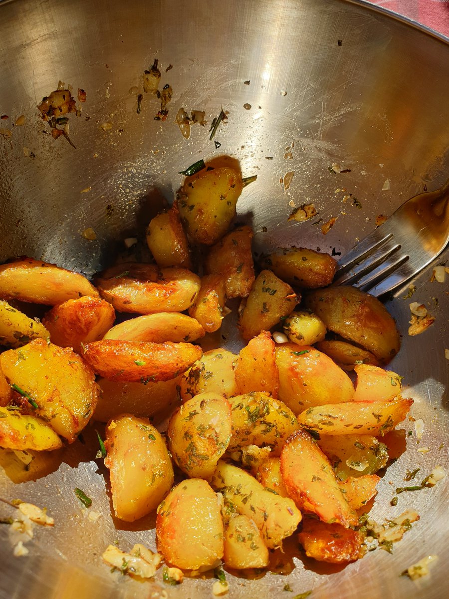 nob 🔻🍉 tweet media