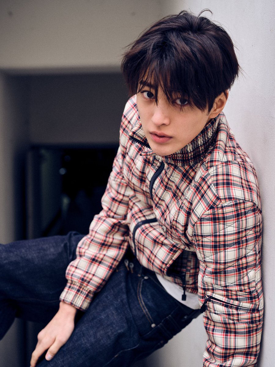 #CORTIS GREENGREEN Album solo Photo ‘BRIDGE’

#KEONHO #코르티스 #GREENGREEN <a href="/cortis_bighit/">CORTIS</a>