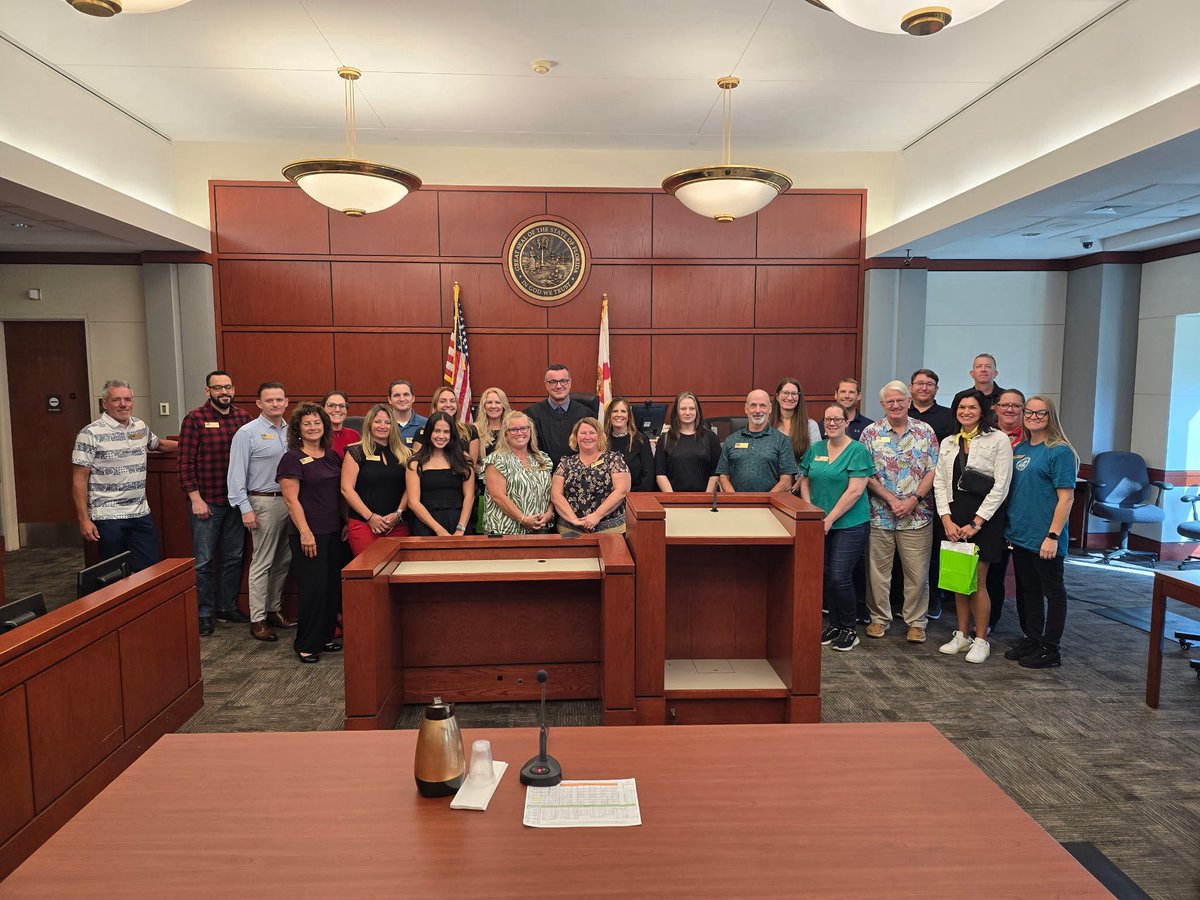 SWFLCourts's tweet image. Participants from Leadership Charlotte recently got a firsthand look at the justice system. ⚖️👀

From a conversation with Judge Michael Powell to the Clerk’s and State Attorney’s Office, the group connected with key parts of the court system. 

#swfl #swflcourts #flcourts