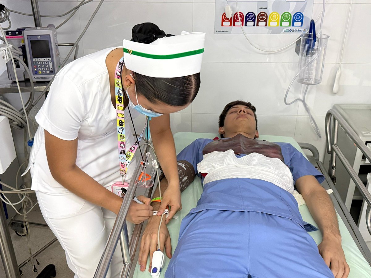 Hospital Universitario de Santander tweet media