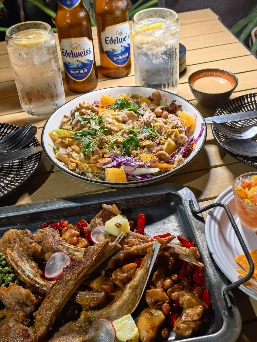 nurseneska tweet media