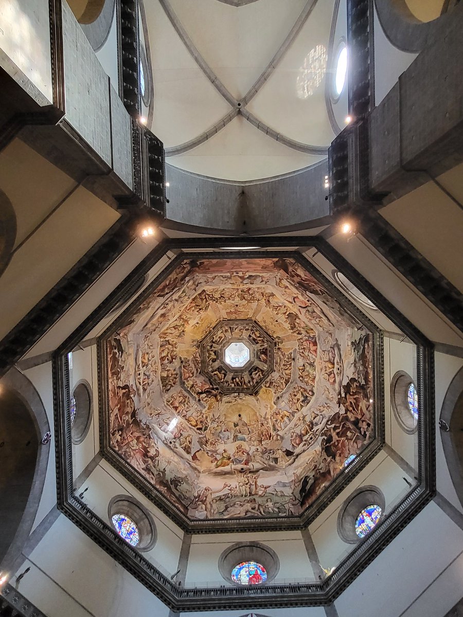 goldbergvariaz's tweet image. #Firenze Che spettacolo!

San Lorenzo
Cattedrale
Battistero
Cupola Cattedrale con Giudizio Universale del Vasari