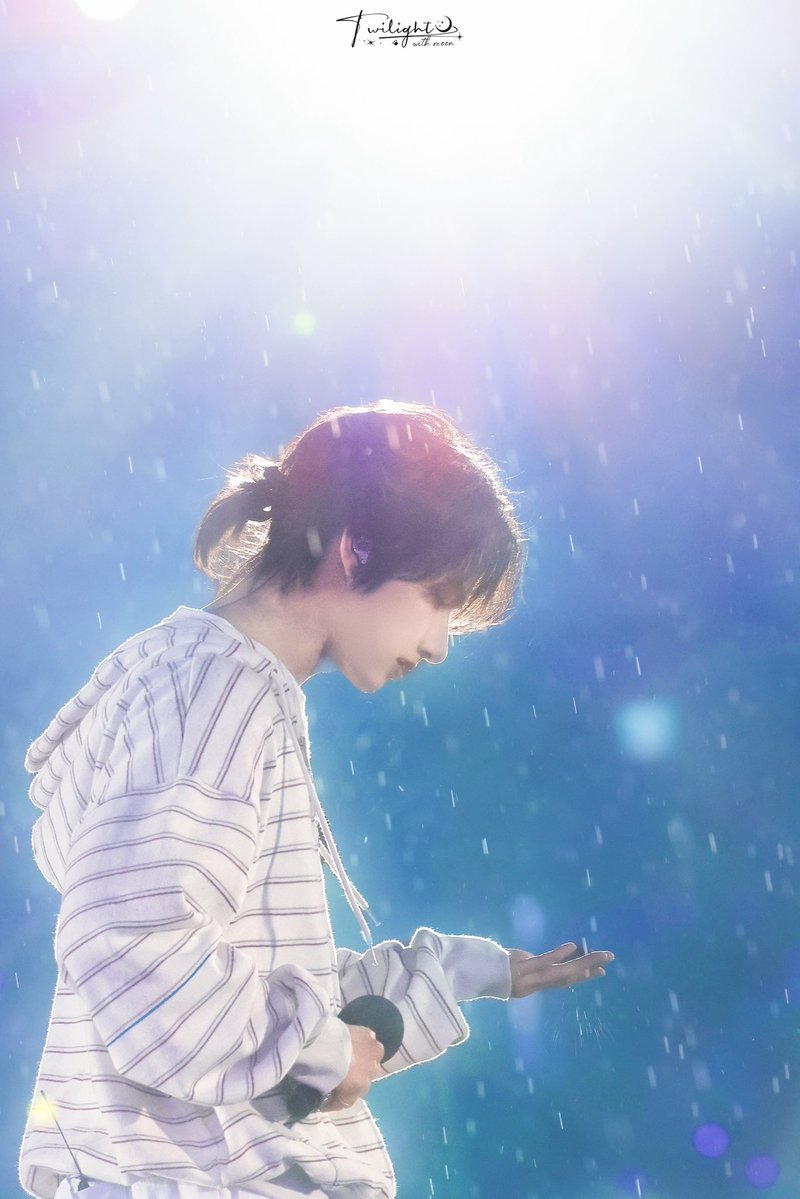 원플원 tweet media