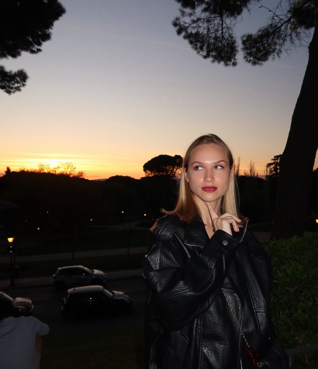 girl nerd 🎀 tweet media