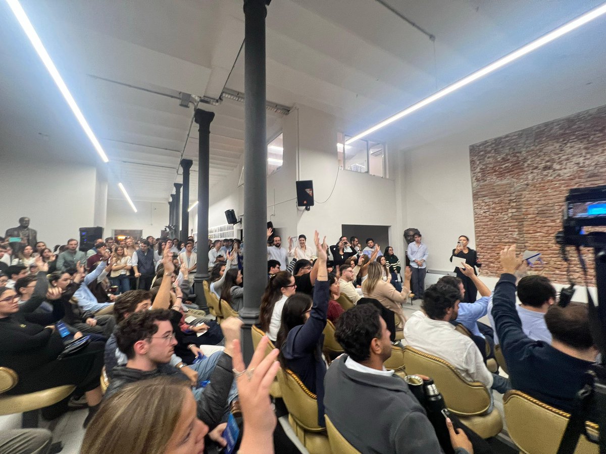 Jóvenes 71 tweet media