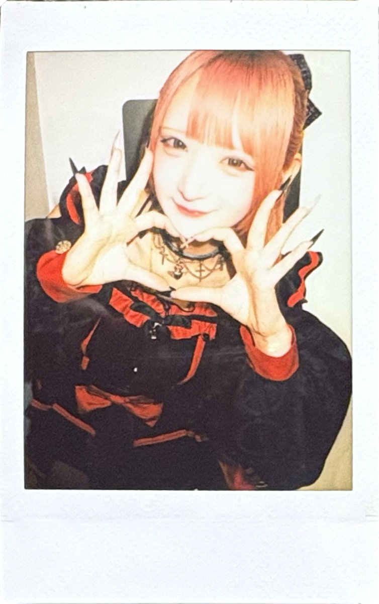h_49dc's tweet photo. 見てくれたら嬉Cな🥹🙌🏻
りりめんのきもちはぺろちのALT.にまとめだしてます！

今度お金に余裕できたらまだ特典とれてないきうちさんとめるちゃんと撮るんだ❕👈🏻覚えとく‼️

 #ぺろちゃん白昼夢  #ぎせあ溺愛界隈  #こまにこまった  #リンネチャージ https://t.co/xy2z7mbc6Y