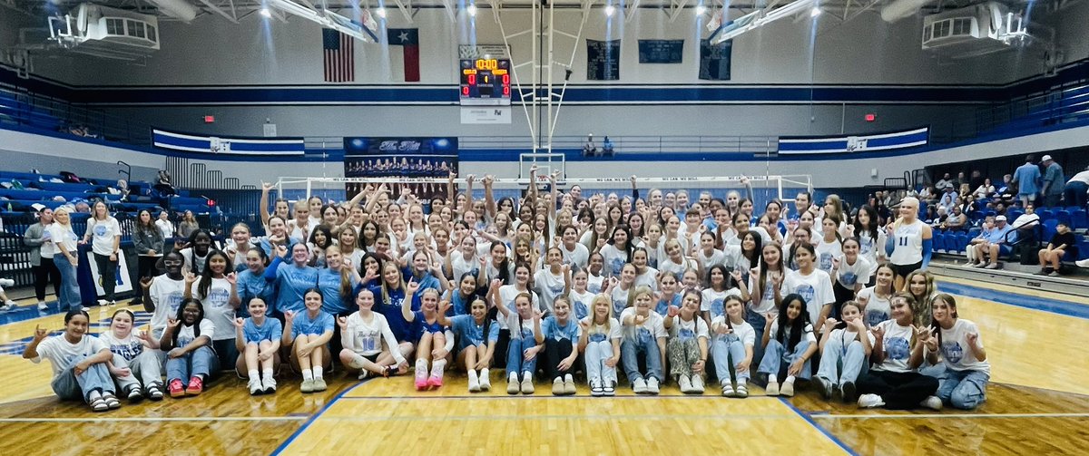 BarbersHillVB's tweet photo. Today we celebrate our student-athletes who show what it means to pursue Excellence By Any Measure!✨
#NationalStudentAthleteDay
#NatlSADay https://t.co/XskH3pByra