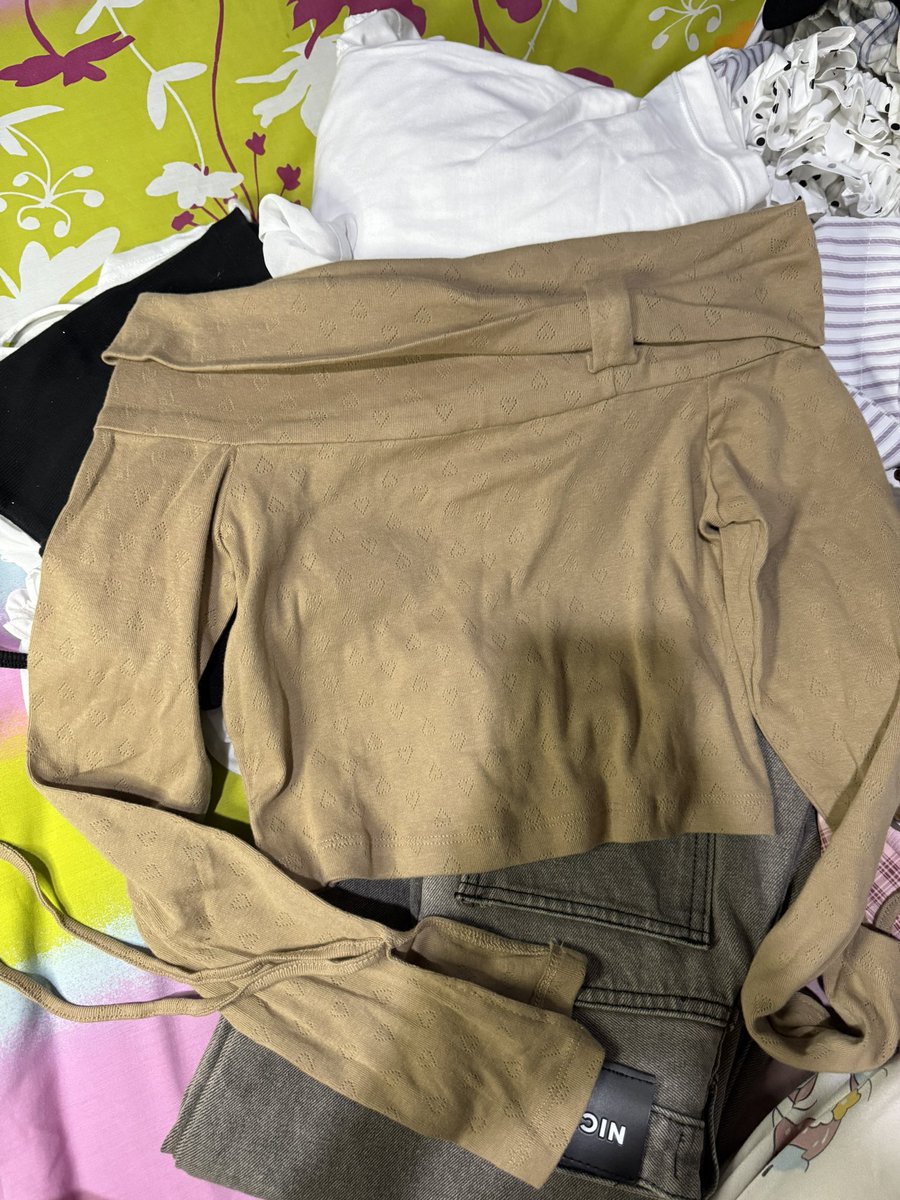 Usedbynapat🛒(ฟอลก่อนเดมจะได้ขึ้นค่ะ💖) tweet media