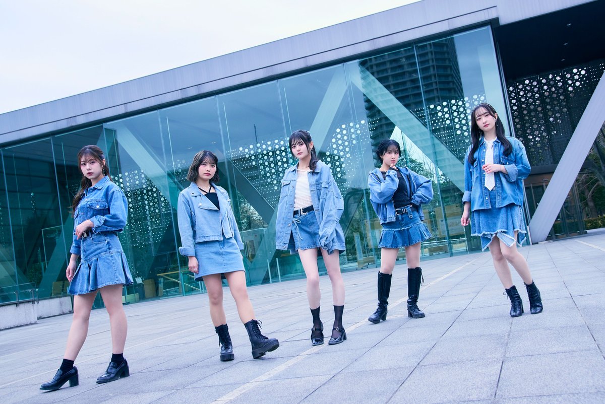 dayre_official's tweet photo. /／
#DayRe: 2ndEP
『#刹那的ロマンティック』
本日リリース！💿
\＼

リード曲「刹那的ロマンティック」以外の4曲もいよいよ配信スタートです！🎉

たくさん聴いてぜひ感想を投稿してください👏

🎧https://t.co/CjR8ZvwWUM
※各サービスごとに配信まで時差がございます https://t.co/0fJZyUckFa