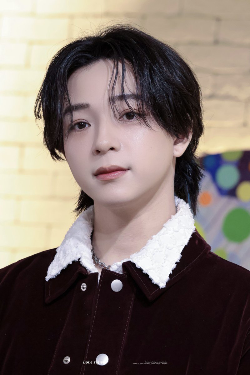 𝑳𝒐𝒗𝒆 𝒔𝒊𝒈𝒏 ◞♡ tweet media