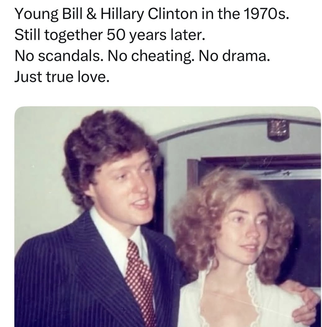 Karolldo3 tweet media