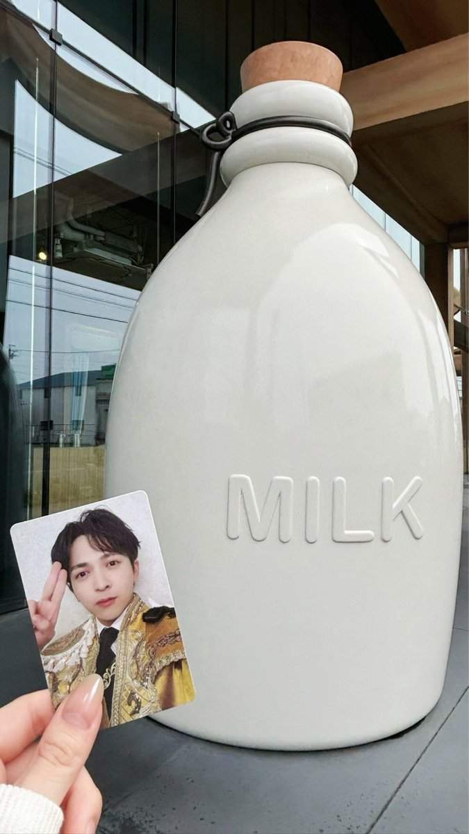 m_1__jt's tweet photo. MILKとM!LK🪄 https://t.co/rwUrWILYCd