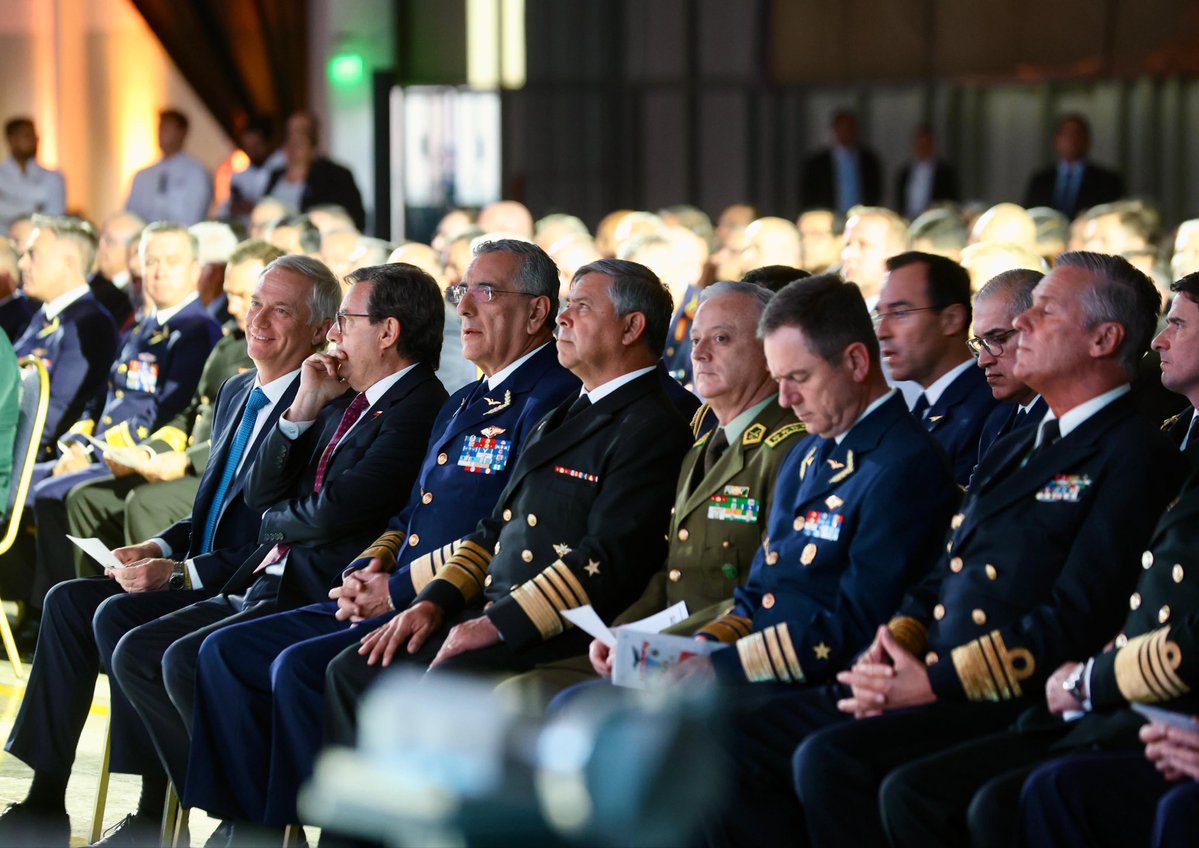 Ministerio de Defensa Nacional tweet media