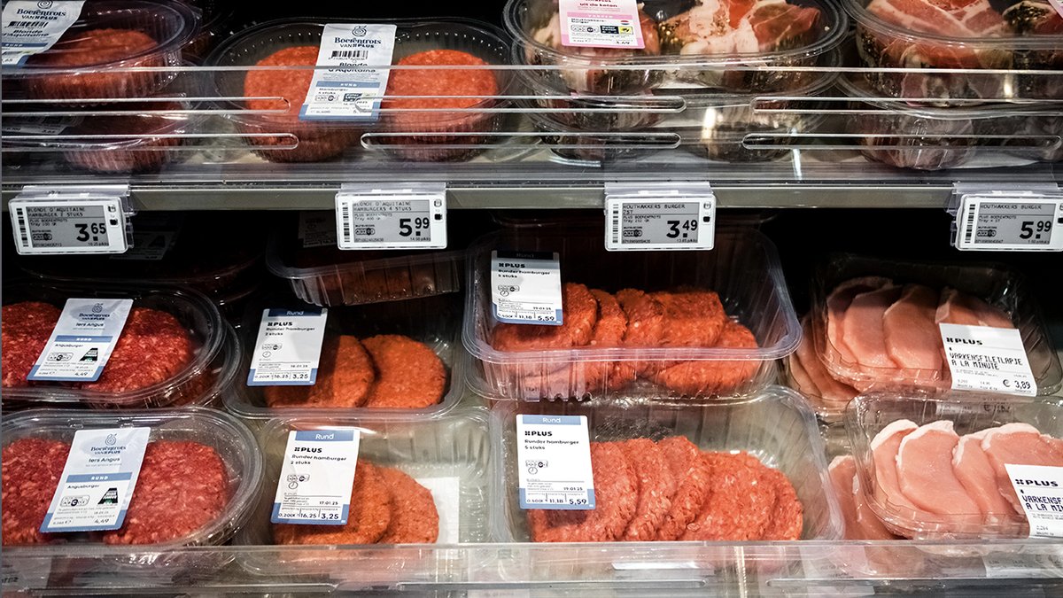 vandaaginside's tweet photo. Deze supermarkten lopen voorop met het toevoegen van plantaardige ingrediënten aan vlees https://t.co/2x17yBDyyI #vandaaginside https://t.co/E6KAkryGQg