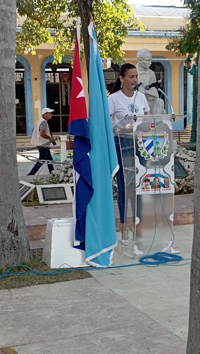 Albis López tweet media