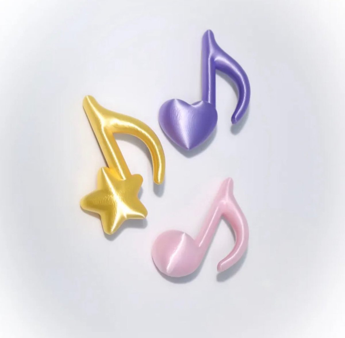 𝐏𝐢𝐧𝐤 𝐠𝐥𝐢𝐭𝐭𝐞𝐫 🎀 tweet media