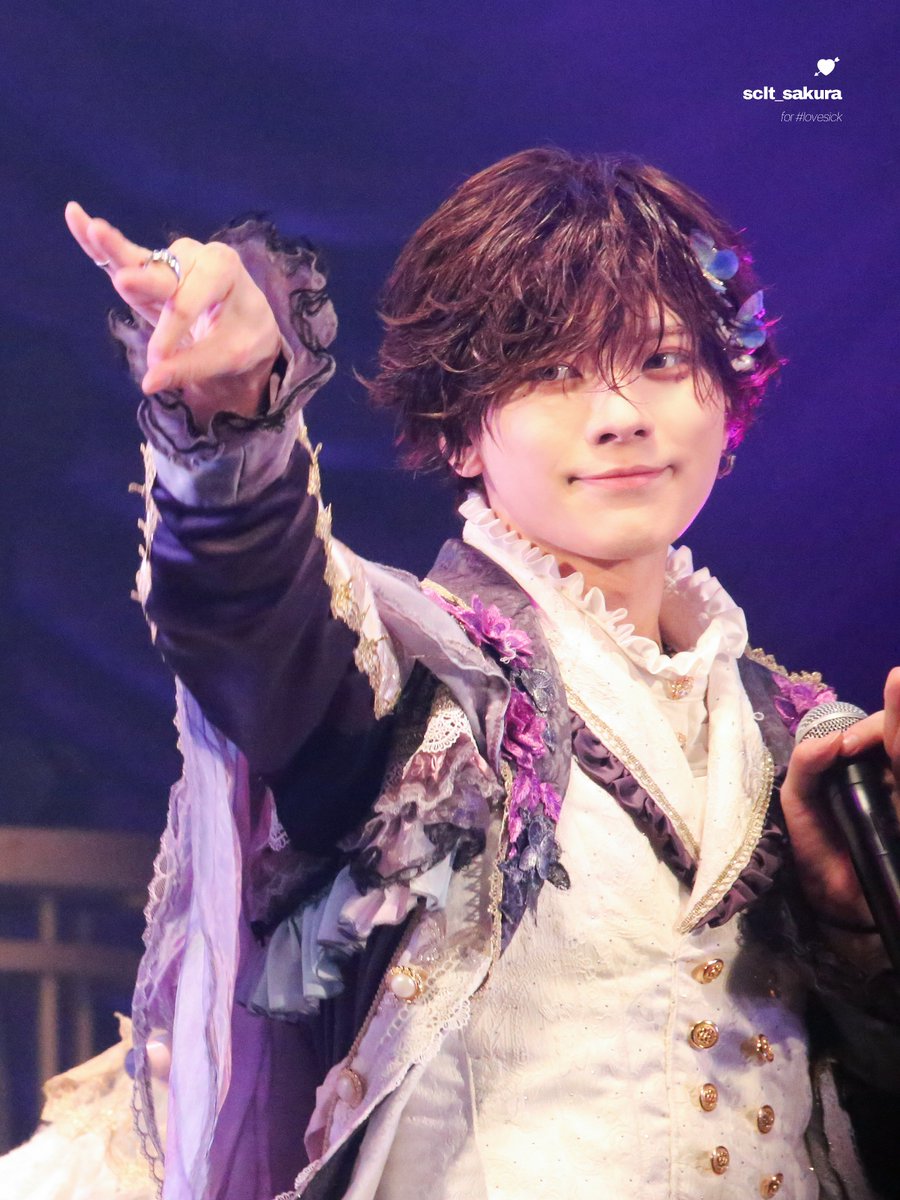 ๐๐๐๐ซ๐ฅ๐๐ญ tweet media