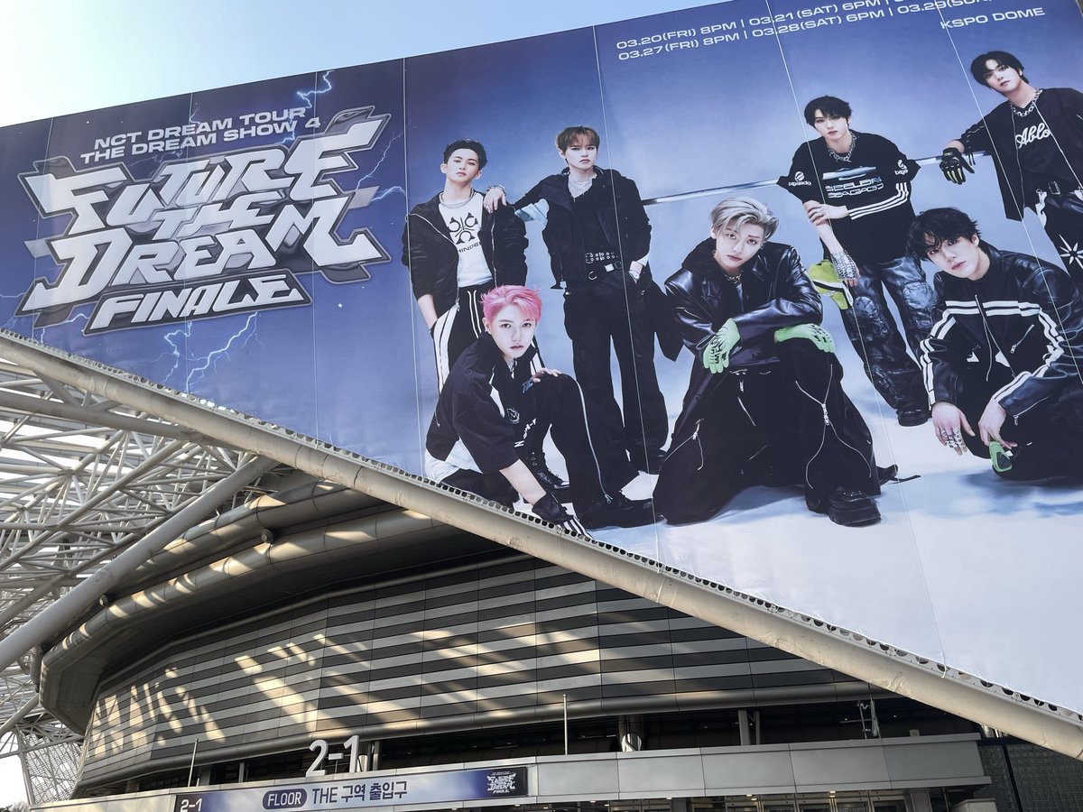 🧦☕️🕯️ tweet media