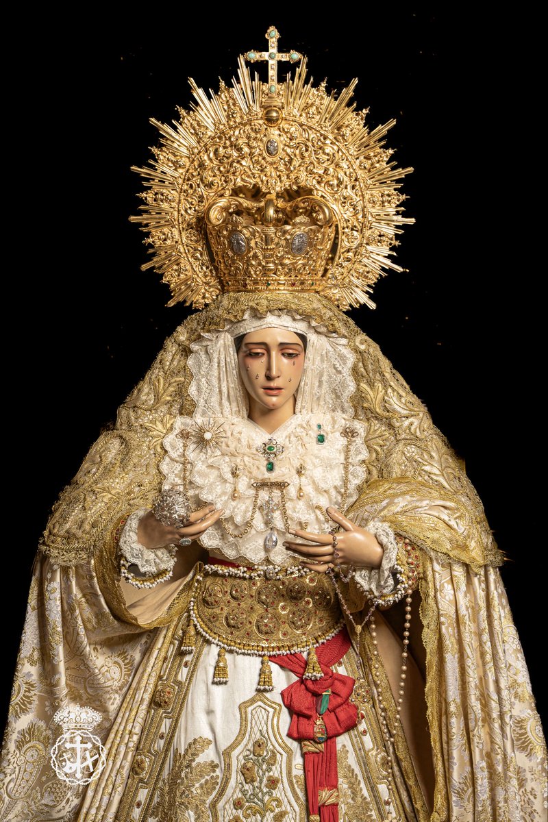 cfdmisericordia's tweet photo. ✝️ Nuestra Señora del Gran Poder ataviada para la Pascua de Resurrección.

La Santísima Virgen luce una saya confeccionada por Manuel Mendoza en 1981, realizada a partir de un traje de luces. [1/2 ⬇️]

#CofradíasMLG https://t.co/z07W0MmZBL