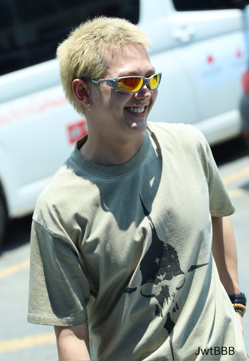 JwtB(uild)B(utter)B(ear) 🌟⭐️ 😍 tweet media