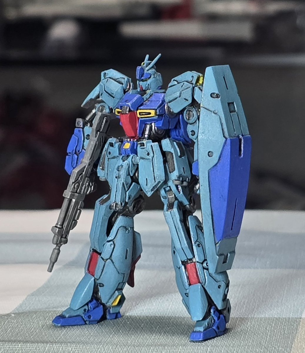 clark_loran's tweet photo. 最後はモビルスーツ形態のリガズィです。昔中学生ごろ小遣いを貯めて、MIAのリガズィを買った記憶があります。当時モビルスーツ形態のリガズィのカッコ良さが目を引かれました。

#アーティファクト https://t.co/B9T8Yk3K3E