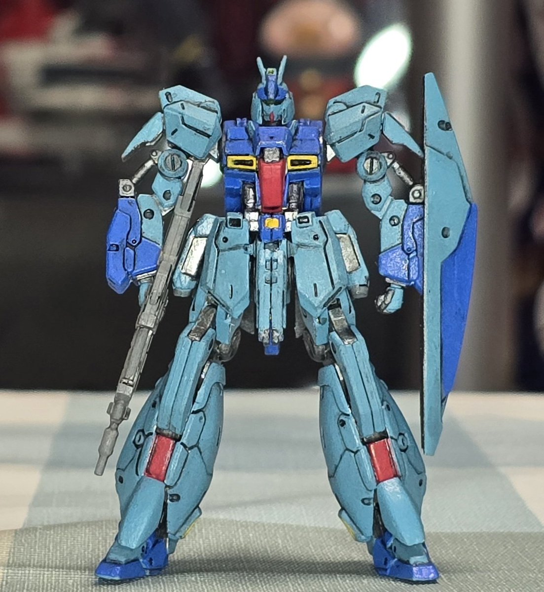 clark_loran's tweet photo. 最後はモビルスーツ形態のリガズィです。昔中学生ごろ小遣いを貯めて、MIAのリガズィを買った記憶があります。当時モビルスーツ形態のリガズィのカッコ良さが目を引かれました。

#アーティファクト https://t.co/B9T8Yk3K3E