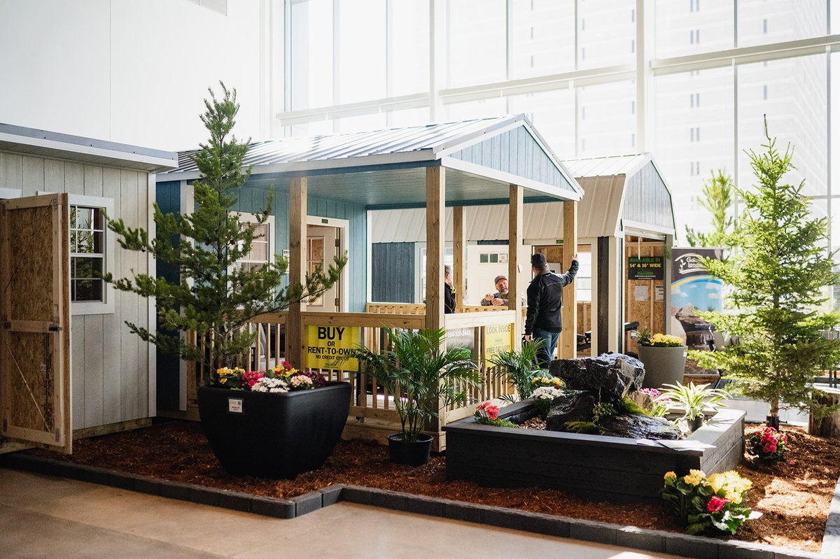 WPGHomeShows's tweet photo. The Winnipeg Home + Garden Show is BACK this weekend! 🌿 From Thursday, April 9 to Sunday, April 12, explore everything you need to refresh your home and outdoor space for the season ahead.

🎟️ Buy tickets online and save $2, courtesy of The Home Workshop! #WinnipegHomeShow https://t.co/Cn8zounByv