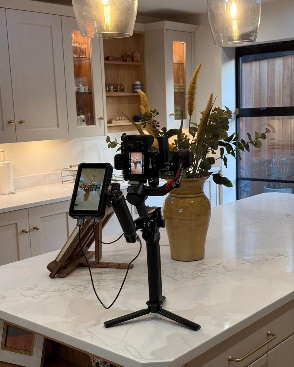 FORTAYmedia's tweet image. Bring your business story to life 🎥 
Case studies that show your passion, expertise &amp;amp; craftsmanship. 
One shoot = content for socials, website &amp;amp; presentations

#FortayMedia #CaseStudyVideo #VideoProduction #BusinessStorytelling #MarketingVideo #CorporateVideo